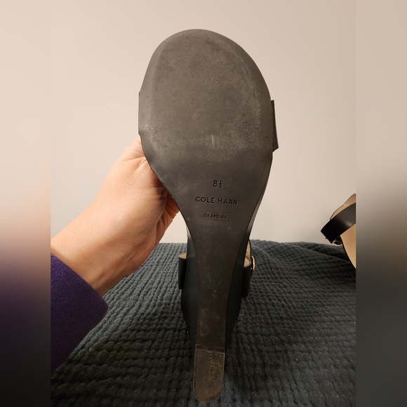 Cole Haan Black Wedge Sandals With Ankle Strap - Picture 4 of 6